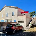 Demi Maison Avec Terrasse Et Jardin 3 Chambres 6 Pers